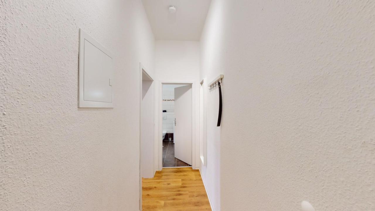 Sweethome - Business-Apartment Mit Kueche, Terrasse, Stellplatz Magdeburg Dış mekan fotoğraf